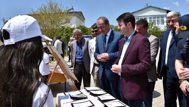 Tomarza’da 4006 TÜBİTAK Bilim Fuarı