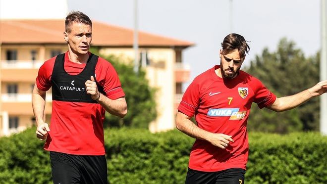 Kayserispor’da 9 futbolcunun sözleşmesi bitti