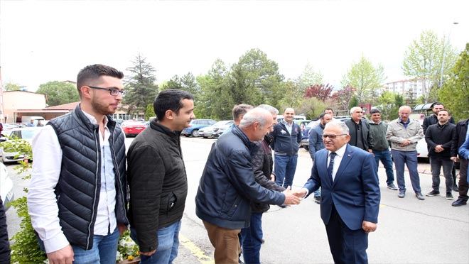 Başkan Büyükkılıç personel ile  bayramlaştı