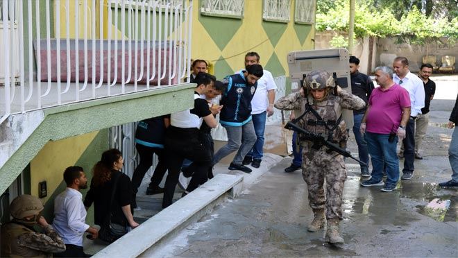 5 saatlik rehine krizi