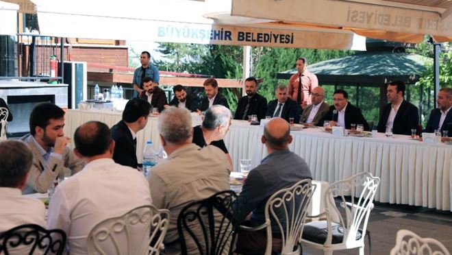 Vali Çiçek, turizm acenteleri ve otel yöneticileriyle bir araya geldi