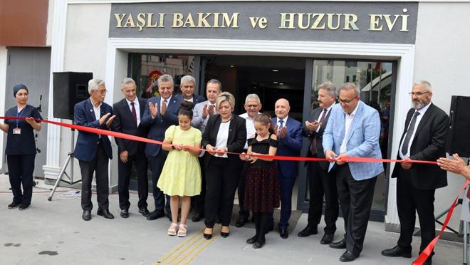 Bu merkez yaşlılara 5 yıldızlı otel konforu yaşatacak