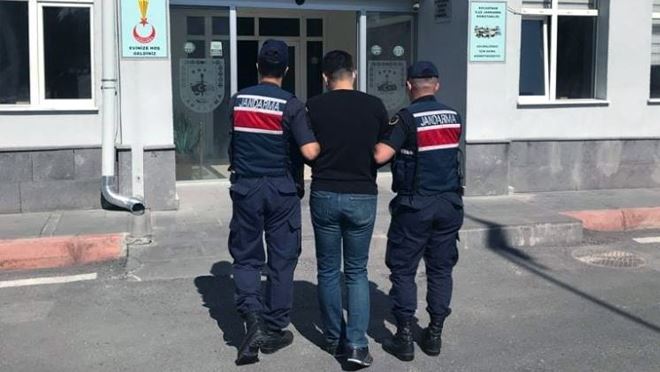 Firari Fetöcü ihraç polis yakayı ele verdi