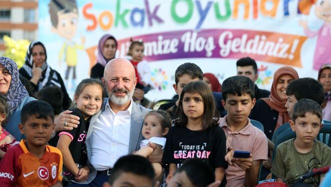 Kocasinanlı çocuklar, sokak oyunları şenliğiyle mutlu