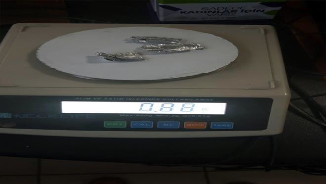 Metruk binada uyuşturucu