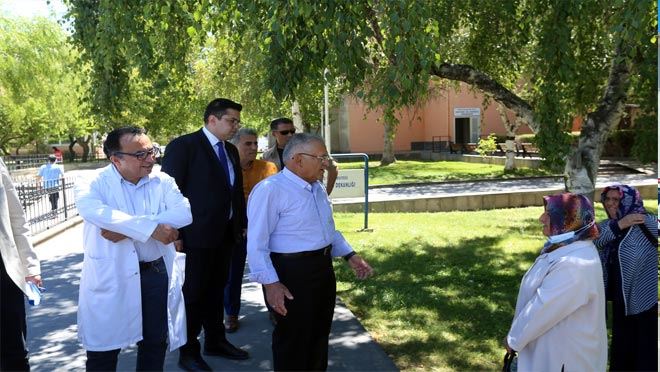 Büyükkılıç Tıp Fakültesi çevre düzenlemesini inceledi