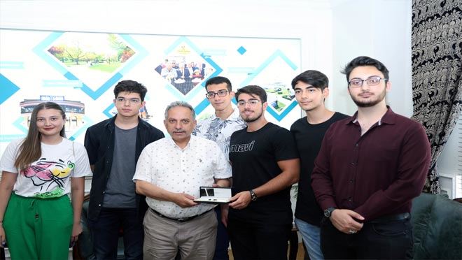 Talas’ın 7/24 kütüphanesi başarıya katkı veriyor