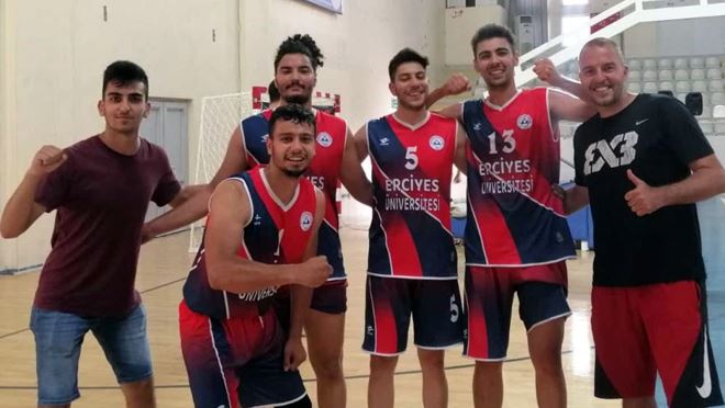 Erciyes Üniversitesi 3x3 Basketbolda Türkiye 4.