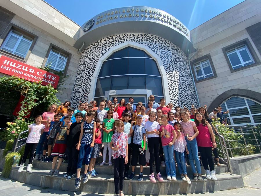 Büyükşehir KAYMEK’ten eğlence dolu yaz okulu etkinlikleri