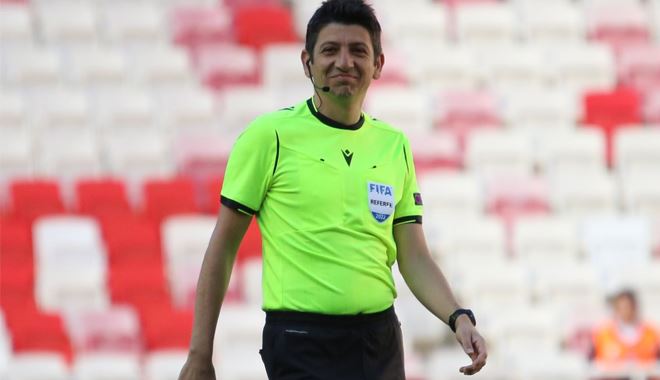 Başakşehir-Kayserispor maçını Yaşar Kemal Uğurlu yönetecek