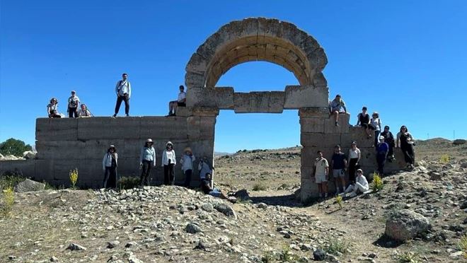 AGÜ Mimarlık ’tan Uzunyayla Kırsal Çalıştayı