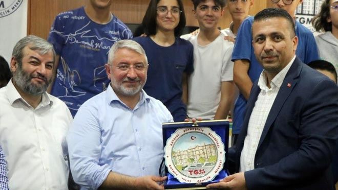 Çorum Belediye Başkanı Aşgın’dan Başkan Büyükkılıç’a Övgüler