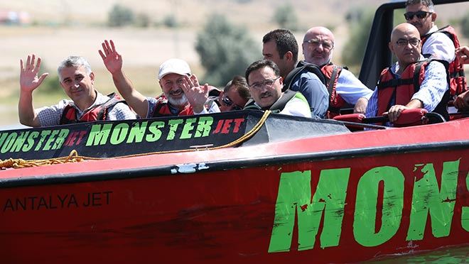 Başkan Çolakbayrakdar, 