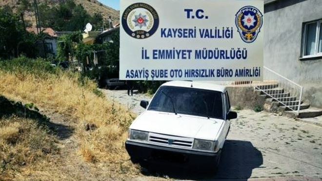 Çalıntı otomobil polis ekipleri tarafından bulundu