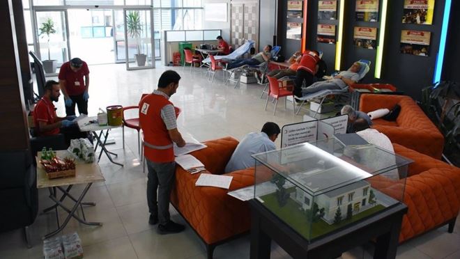Kocasinan Belediyesi çalışanlarından, Kızılay’a kan bağışı