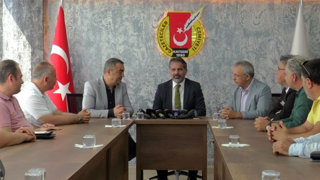 Büyüksimitci Kayseri Gazeteciler Cemiyetini ziyaret etti