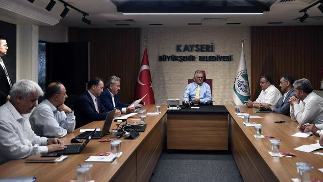 Büyükkılıç’tan başkanlarla Kayserigaz zirvesi