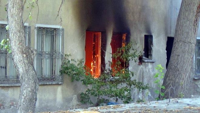 Kayseri’de metruk binada yangın