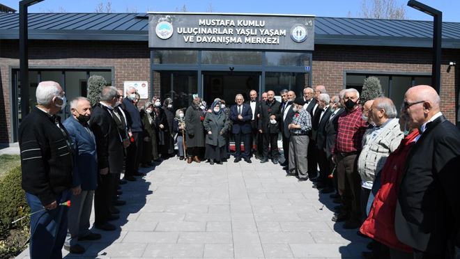 Ulu Çınarlar, Dünya Yaşlılar Günü