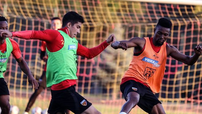Kayserispor evinde 4’te 4 peşinde