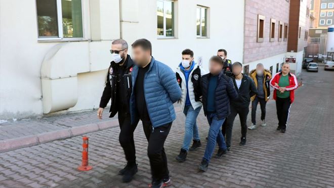 Kayseri’nin en büyük ‘Sıvı Uyuşturucu’ operasyonunda 3 kişide adliyede