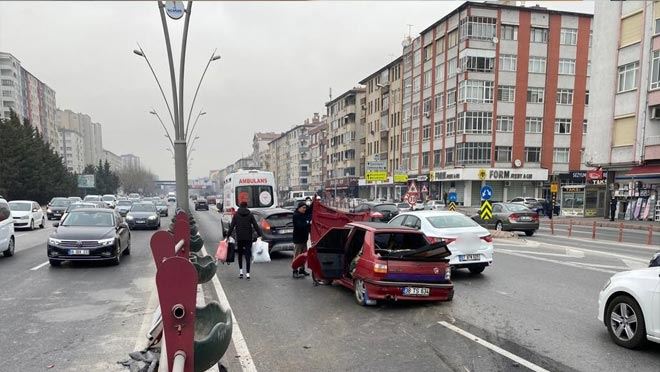   Araçtan burunları bile kanamadan çıktılar
