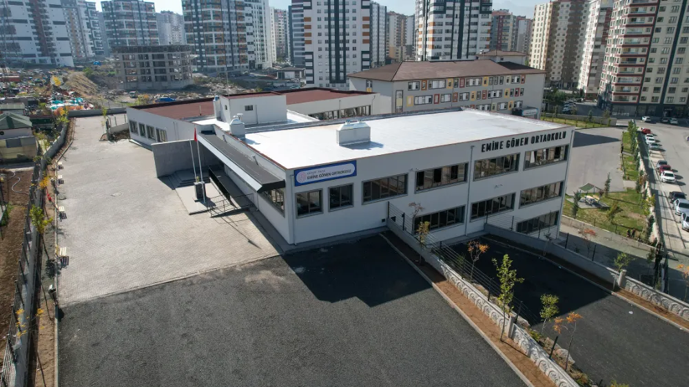 Cumhuriyetin 100. yılında Emine Gönen Ortaokulu Açılıyor