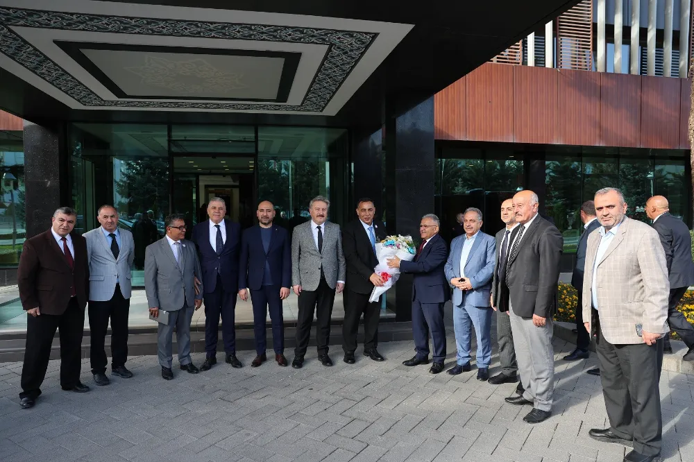 Kardeş şehir Misrata’nın belediye başkanı ve heyetinden Başkan Büyükkılıç’a ziyaret