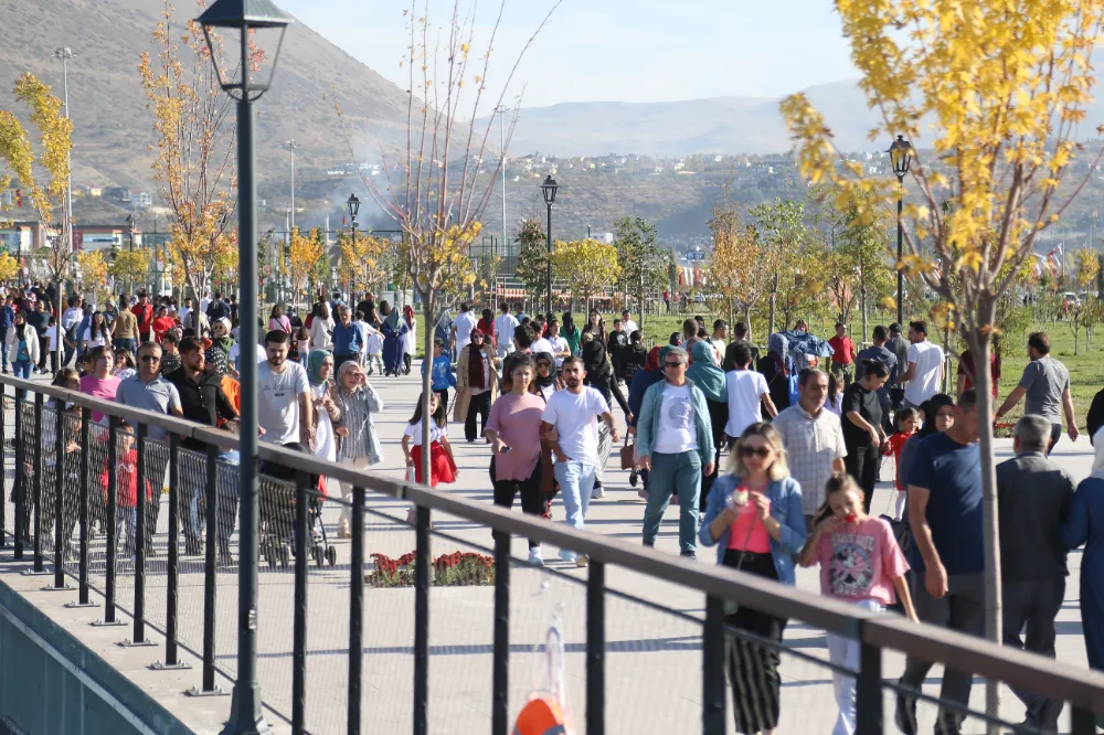 Kayseri, Recep Tayyip Erdoğan Millet Bahçesi’ne akın ediyor