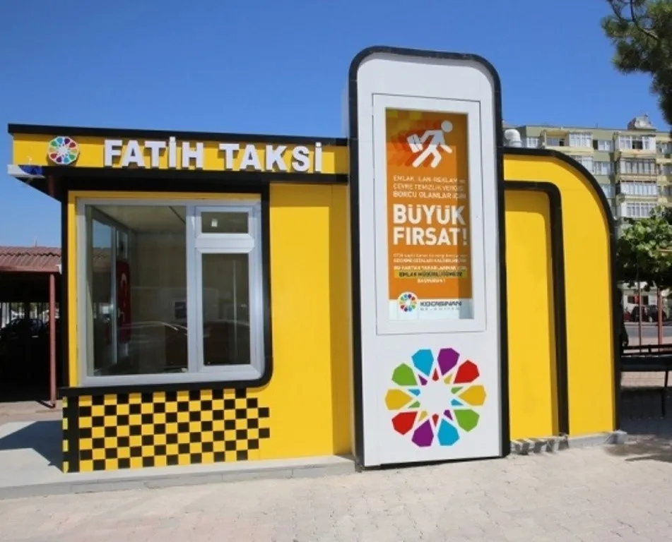 Şehrin çehresini değiştiren modern taksi durakları yapıyoruz”