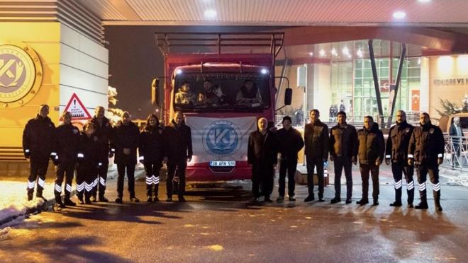 Kayseri Üniversitesi, deprem bölgesine yardımlarını sürdürüyor