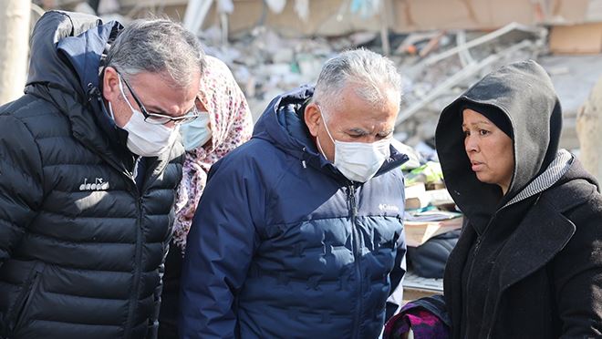 Büyükkılıç, Başkanlarla Deprem Bölgesinde Yaraları Sarıyor