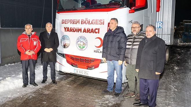 Talas’tan Deprem Bölgesine Gece Gündüz Yardım 