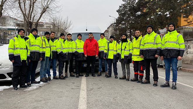 Büyükşehir’in Afetzedelere Şefkat Ve Merhamet Eli Sürüyor