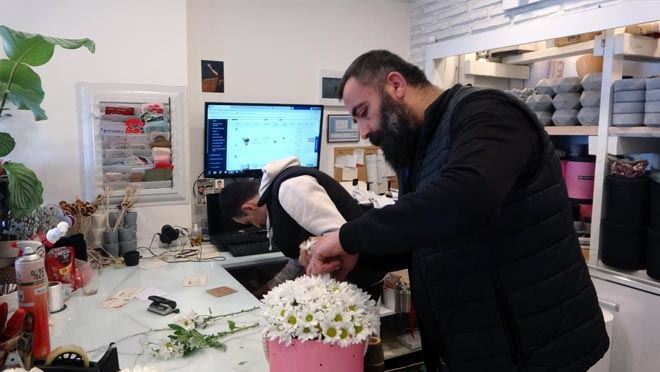 14 Şubat’ın gelirini depremzedelere hediye etti