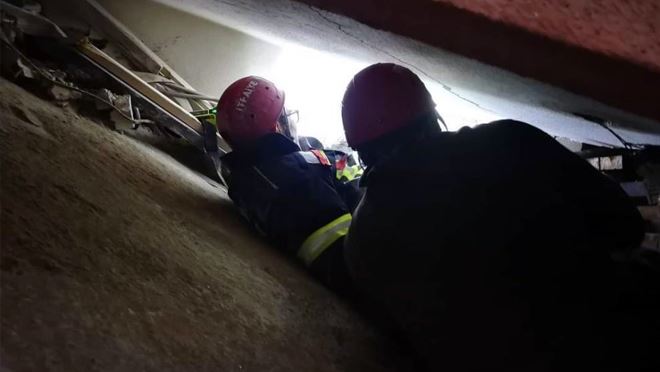 Kayseri İtfaiyesi enkaz altından 18 kişiyi sağ olarak çıkardı