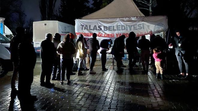 Talas deprem bölgesinde yara sarıyor