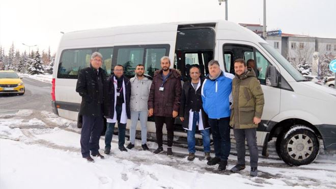ERÜ’den 6 kişilik sağlık ekibi deprem bölgesine yola çıktı
