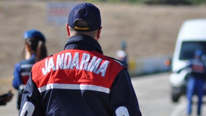 Aranması bulunan şahıs Jandarmadan kaçamadı
