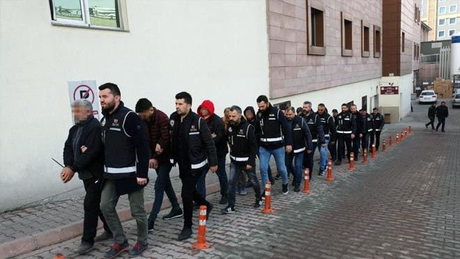 Eş zamanlı ‘Kaçakçılık’ operasyonunda 11 kişi adliyede