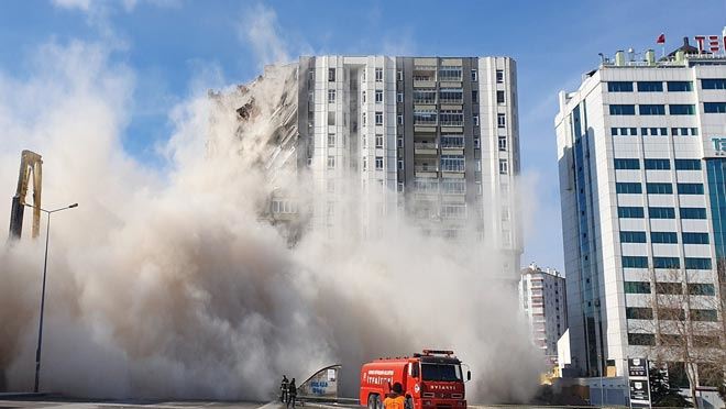  İlimizde 975 ağır hasarlı bina tesbit edildi