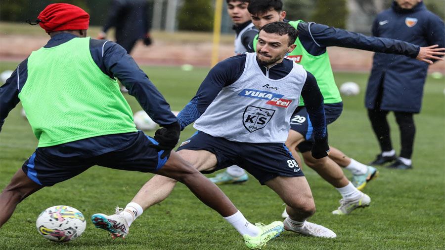 Kayserispor milli araya 38 puanla girdi