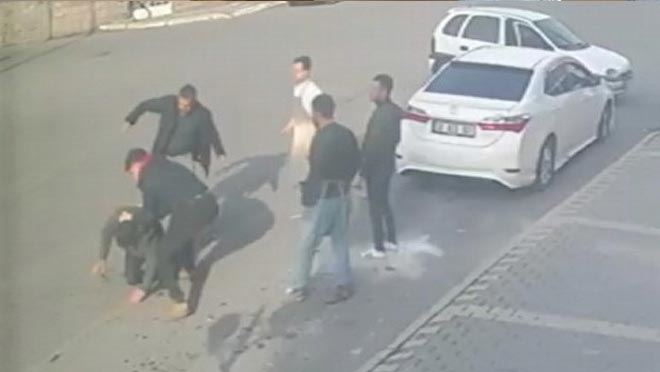 Esenyurt’ta hayret uyandıran kavga