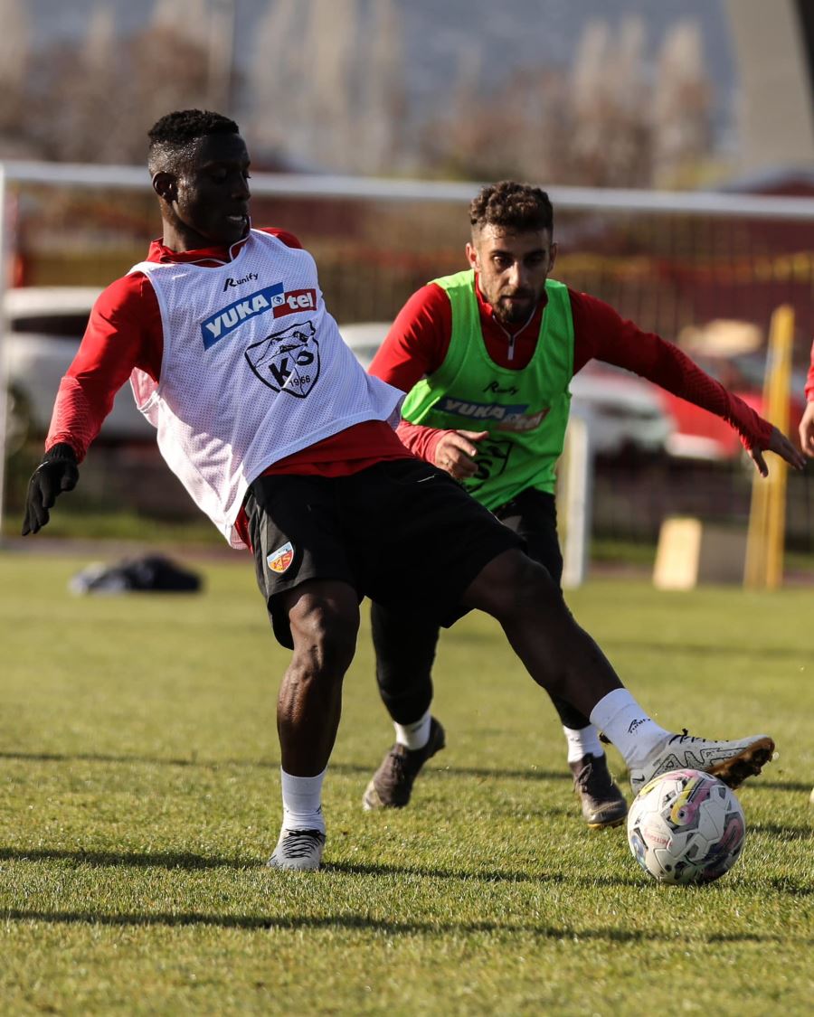 Kayserispor gözünü lidere dikti 