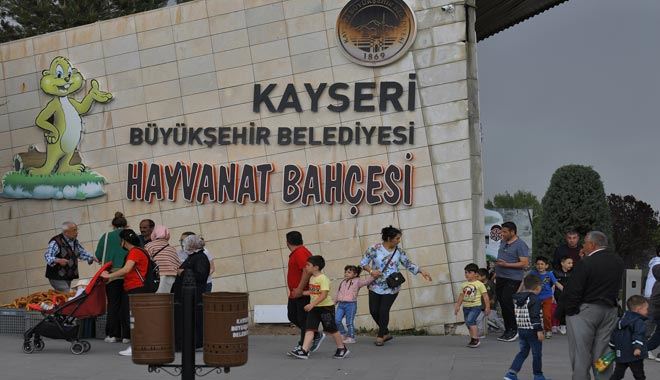 Hayvanat bahçesi’ni 100 bin kişi ziyaret etti