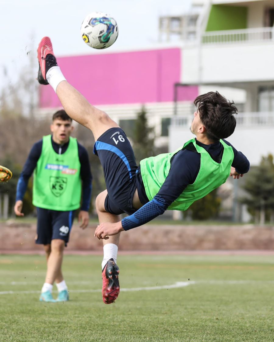 Kayserispor gözünü yarı finale dikti 