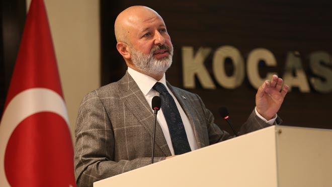 Çolakbayrakdar “Hemşehrilerimizin mutlu olabileceği bir şehir inşa ediyoruz”