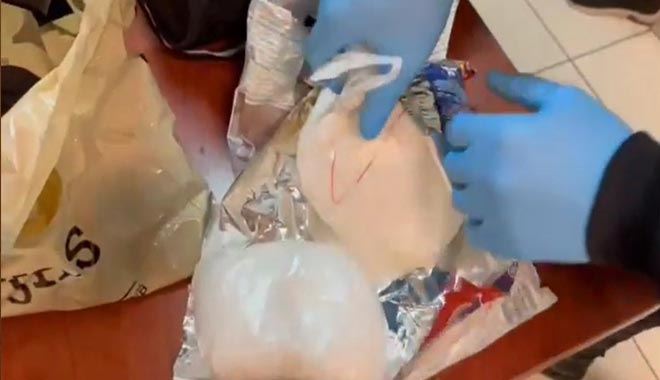 Cips paketin’nden 1,5 kilo uyuşturucu çıktı