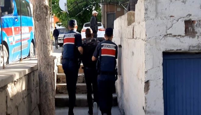 Deaş üyesi jandarmadan kaçamadı