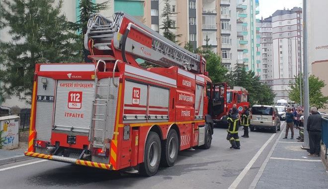  14 katlı binada yangın